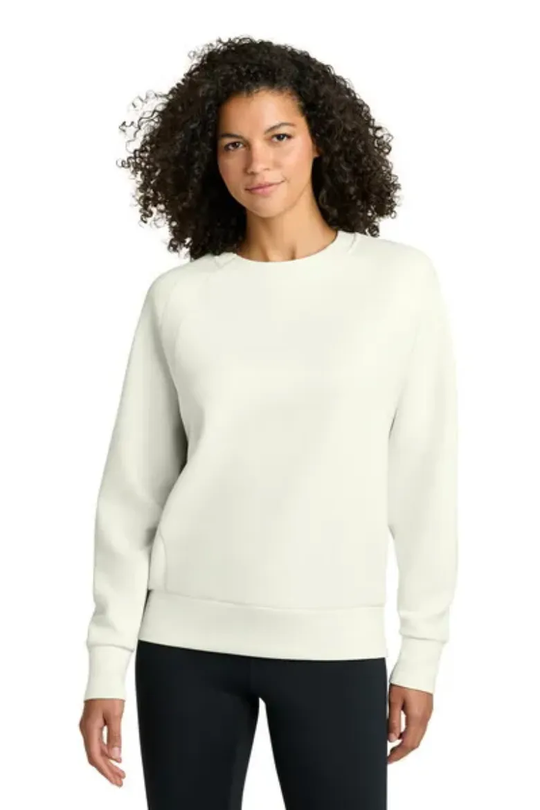 LOG863_opalwhite_model_front.jpg