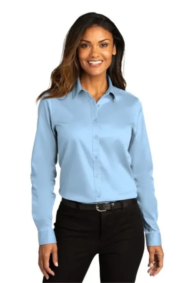 LW808_cloudblue_model_front.jpg